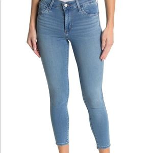Levi’s 720 high rise super skinny jeans